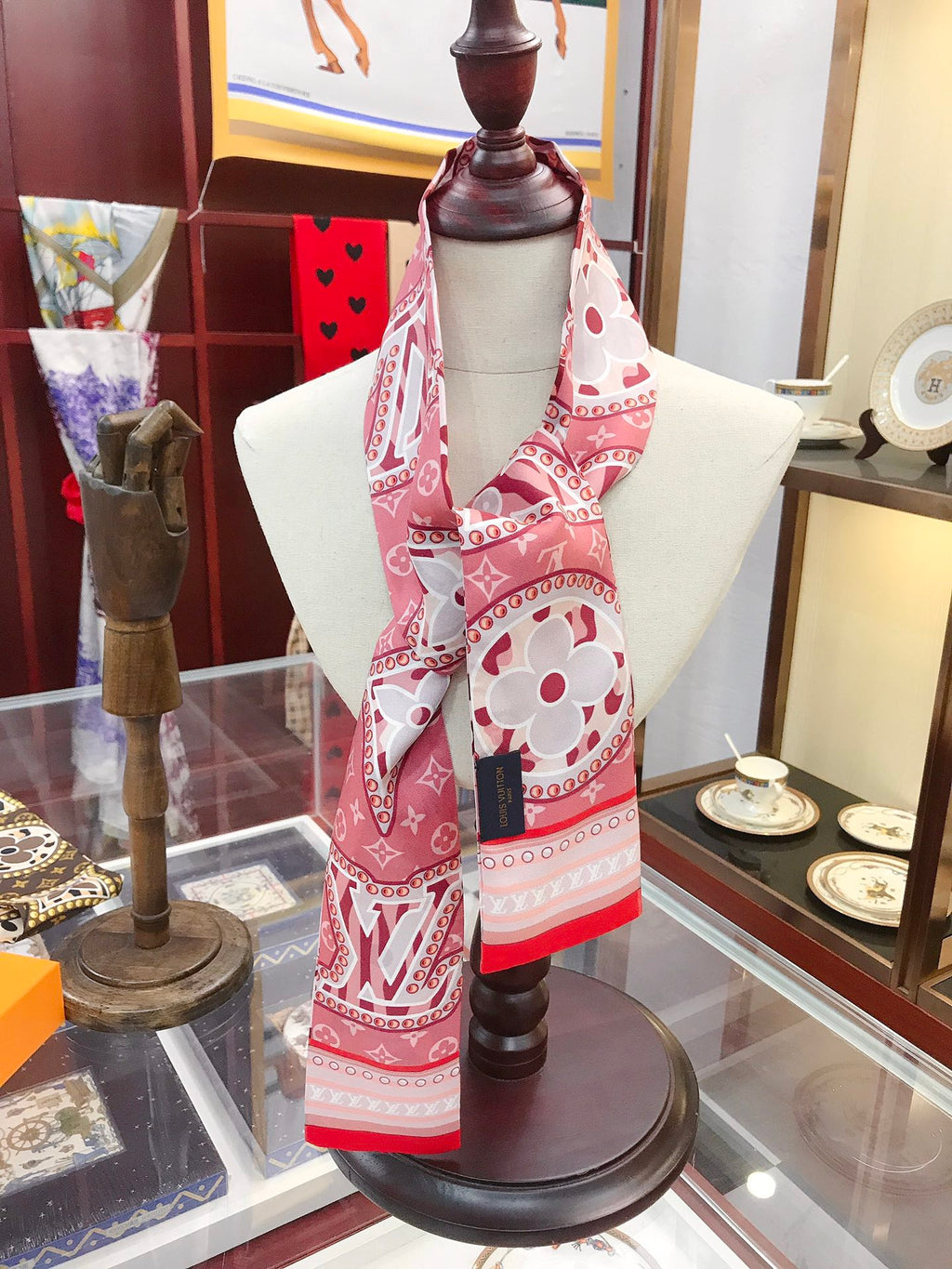 W1Z25E178 Popular Silk Scarve