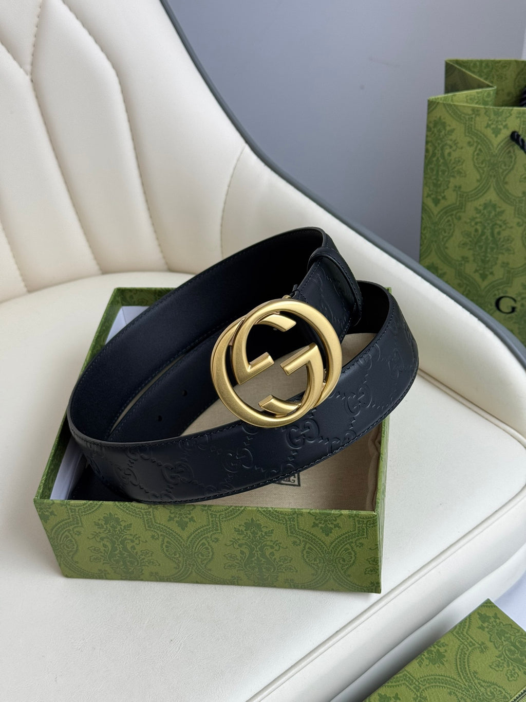 P1R55B241 Popular  High quality belt With full package