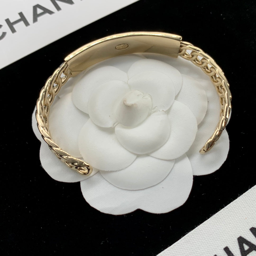 X1N73C95K  Popular bracelet