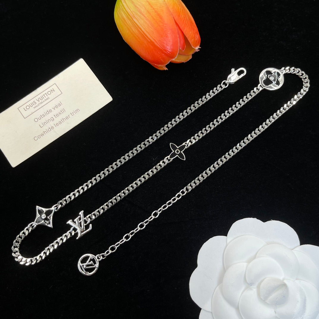 X1Z94E1001X Popular   Necklaces