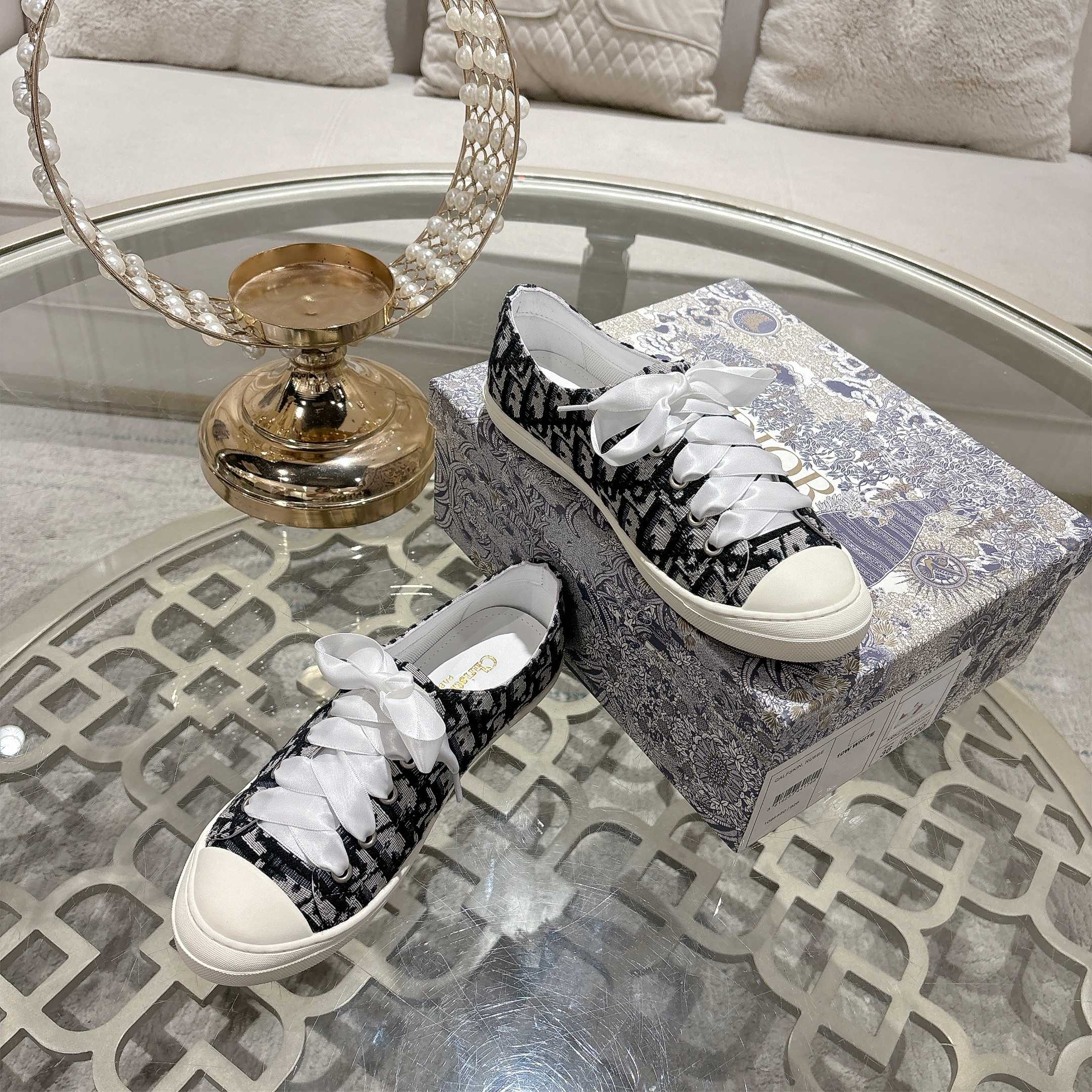 Z2Z85D59 Popular high-quality shoes