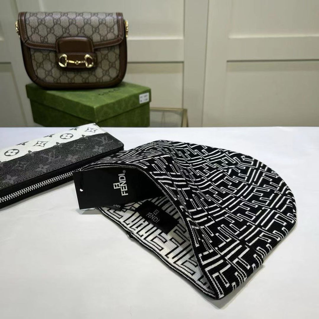 M1R86F39 Popular hats
