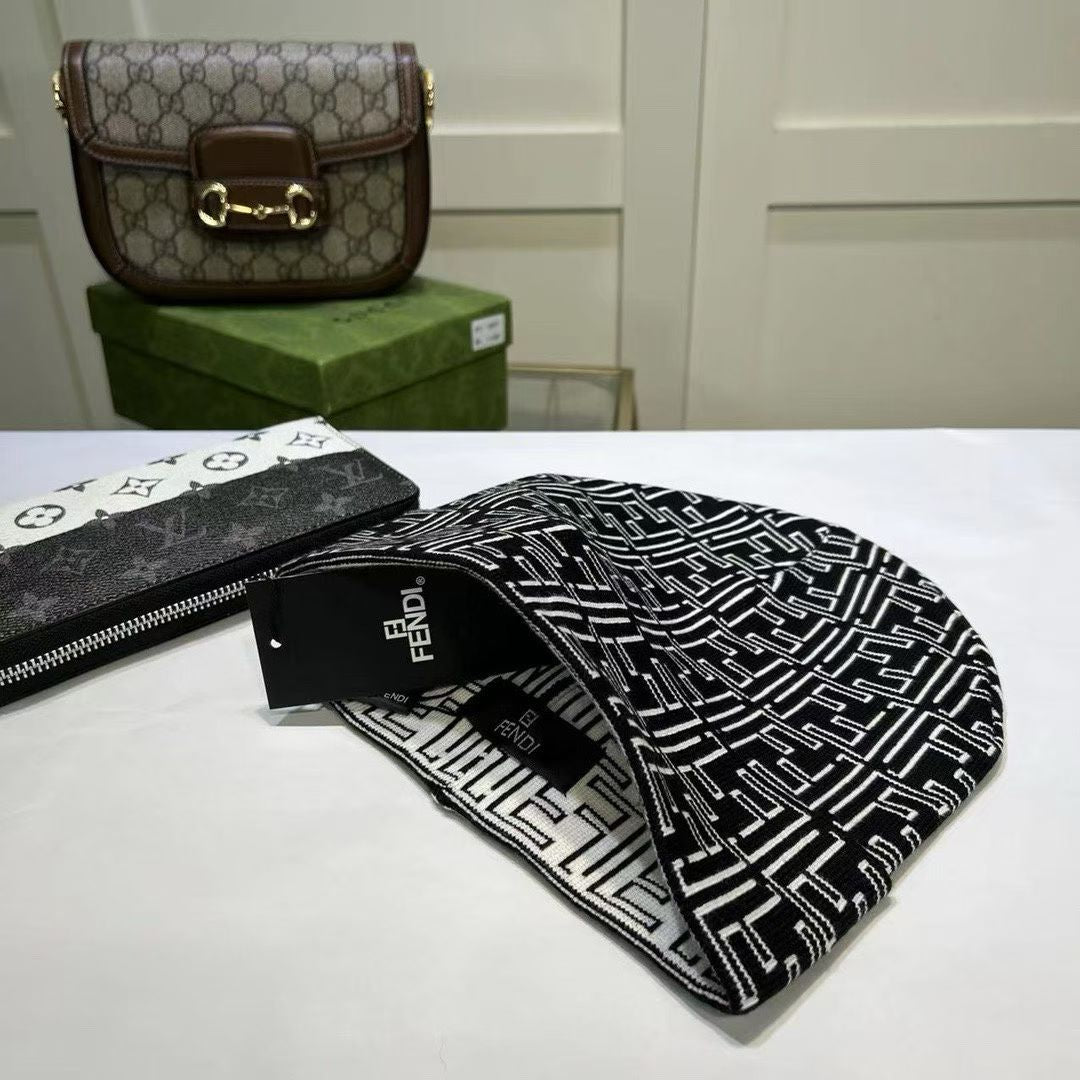M1R86F39 Popular hats