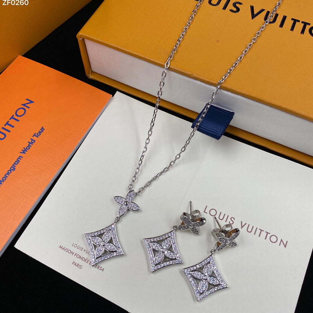 X1B62E190X Popular   Earrings. Necklaces