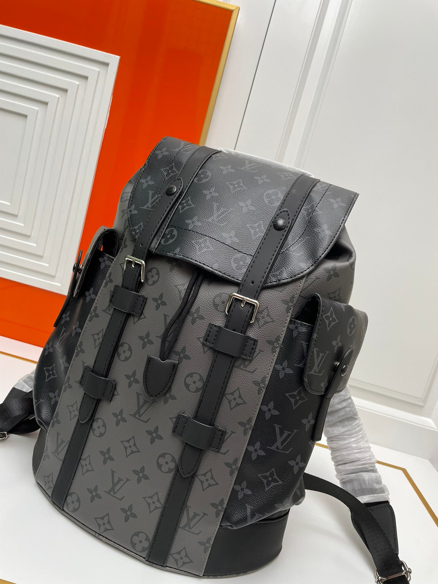 B1W15E68 Popular  leather Backpacks