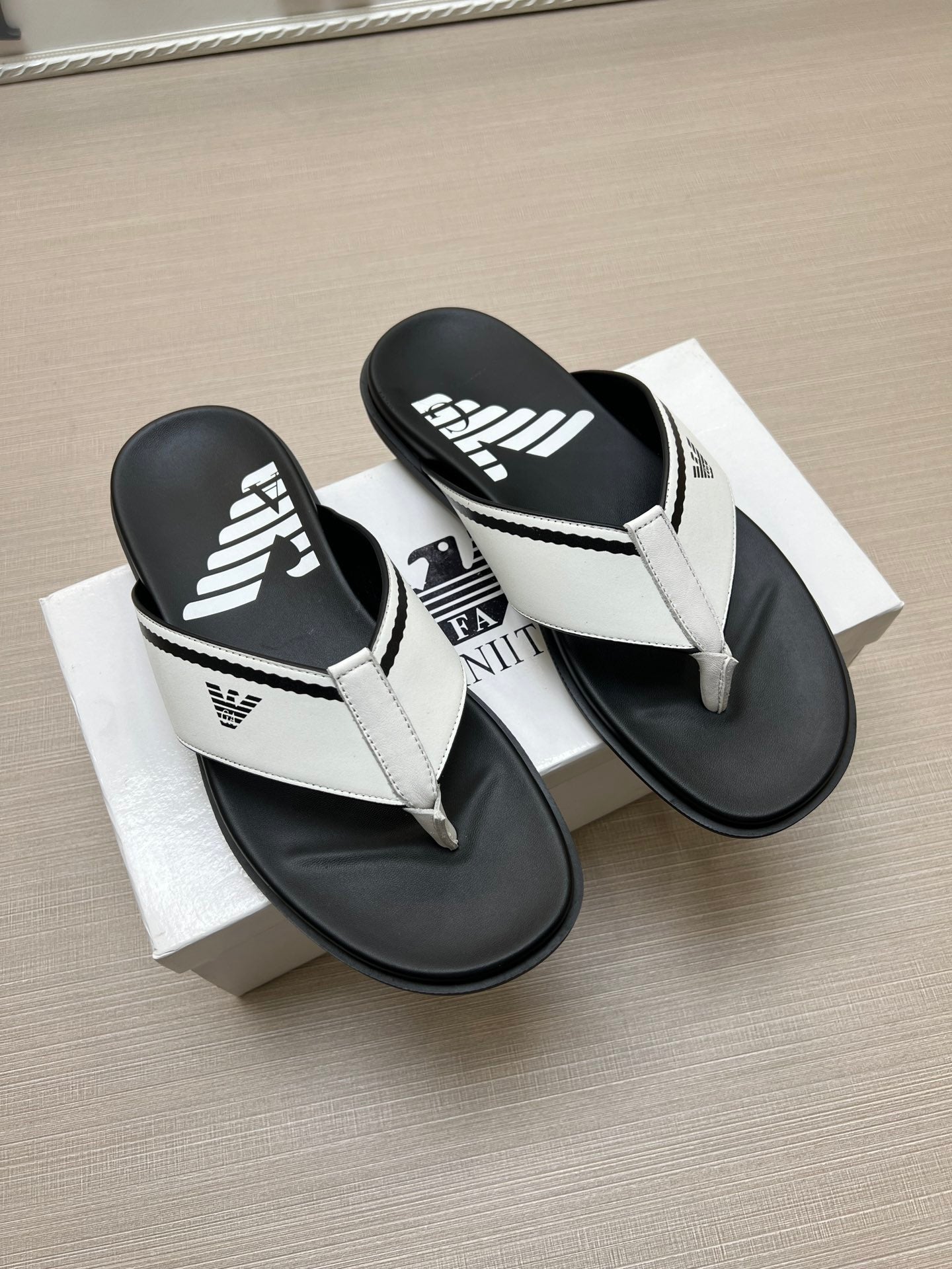 Z5ZA103 Popular slippers