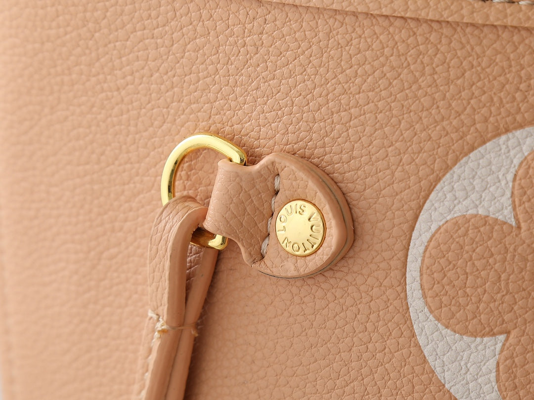 B1P46E92 Popular leather bag