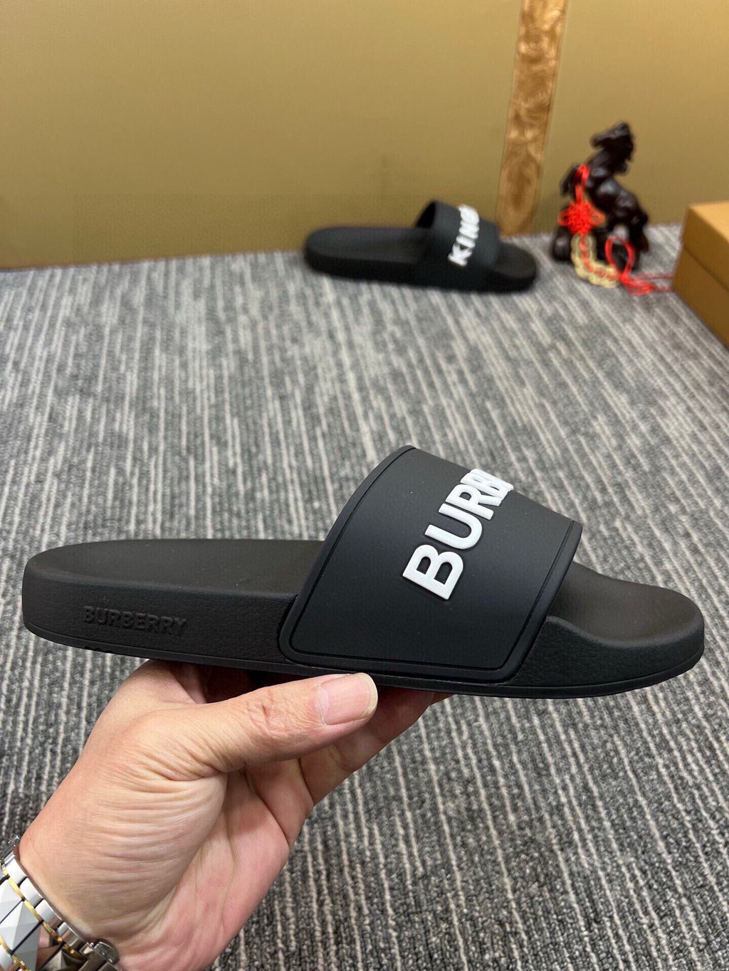 Z5Z35R254 Popular Slippers