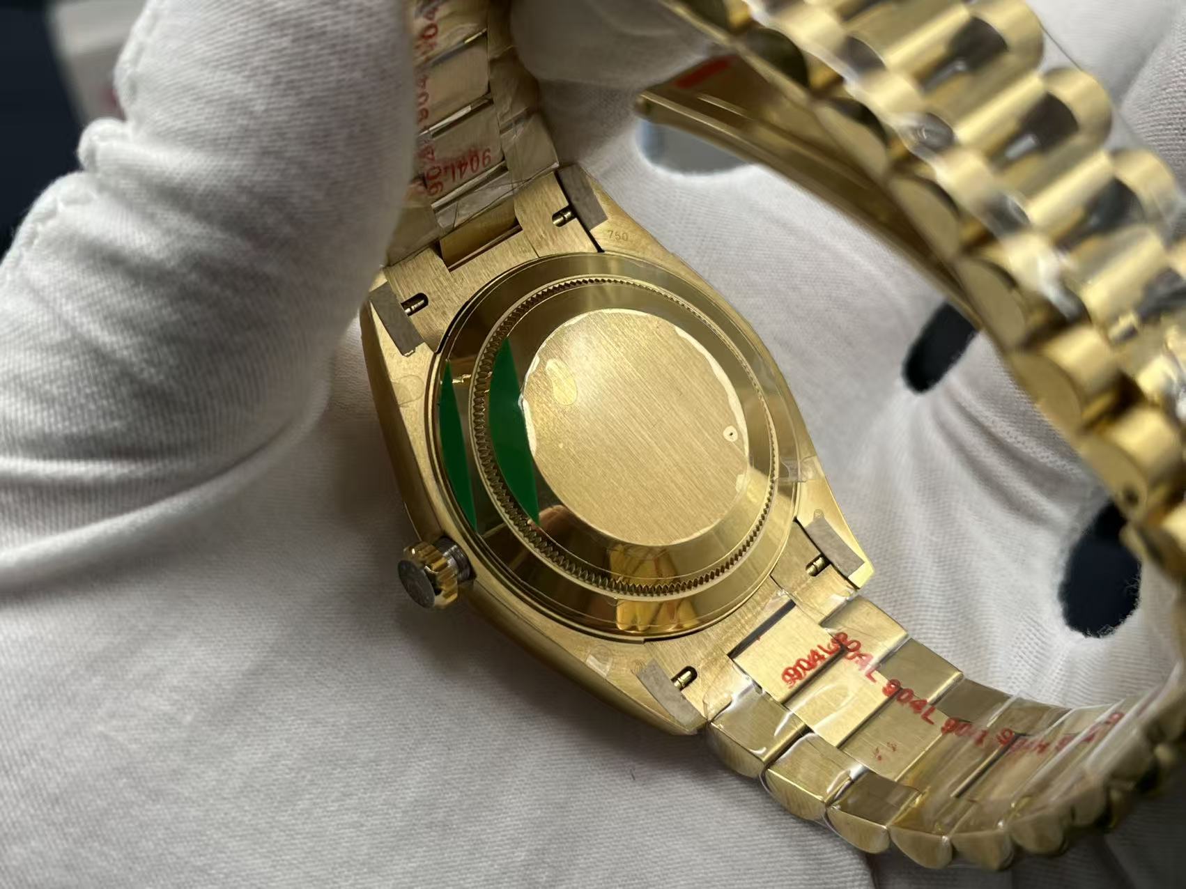 L1R36L12 Popular Watches