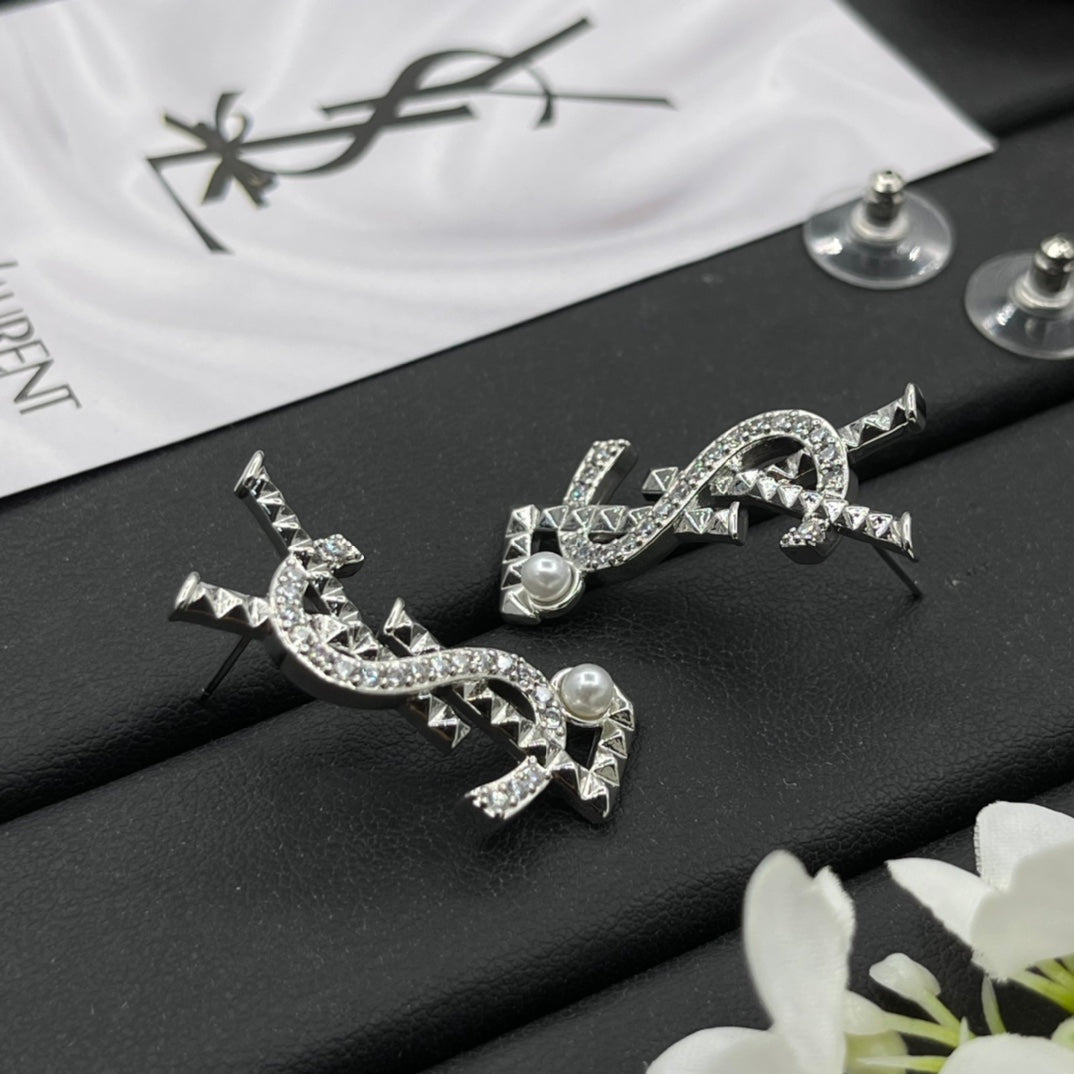 X1Y93SL464E Popular  Earrings