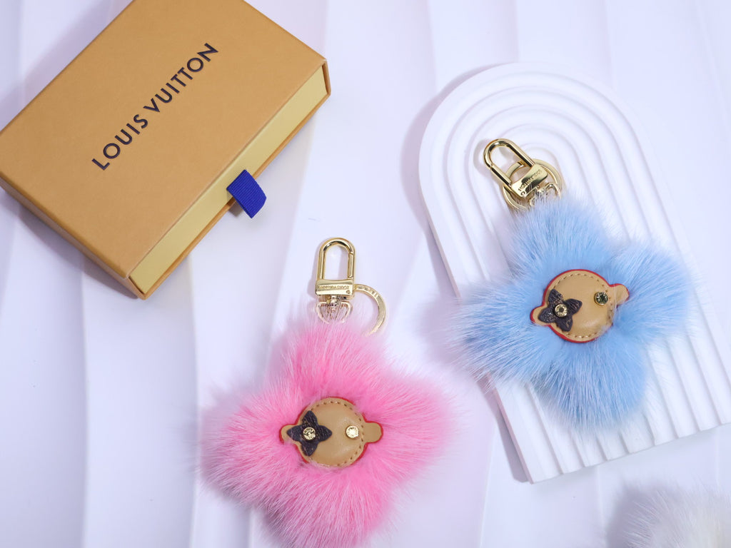 A1Q105E26 Popular bag 's charms accessories