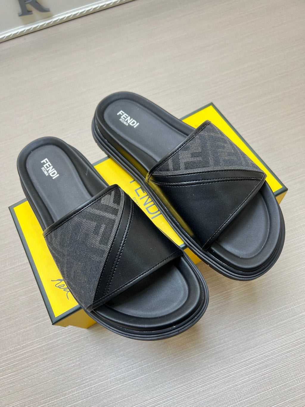 Z5LF223 Popular Slippers