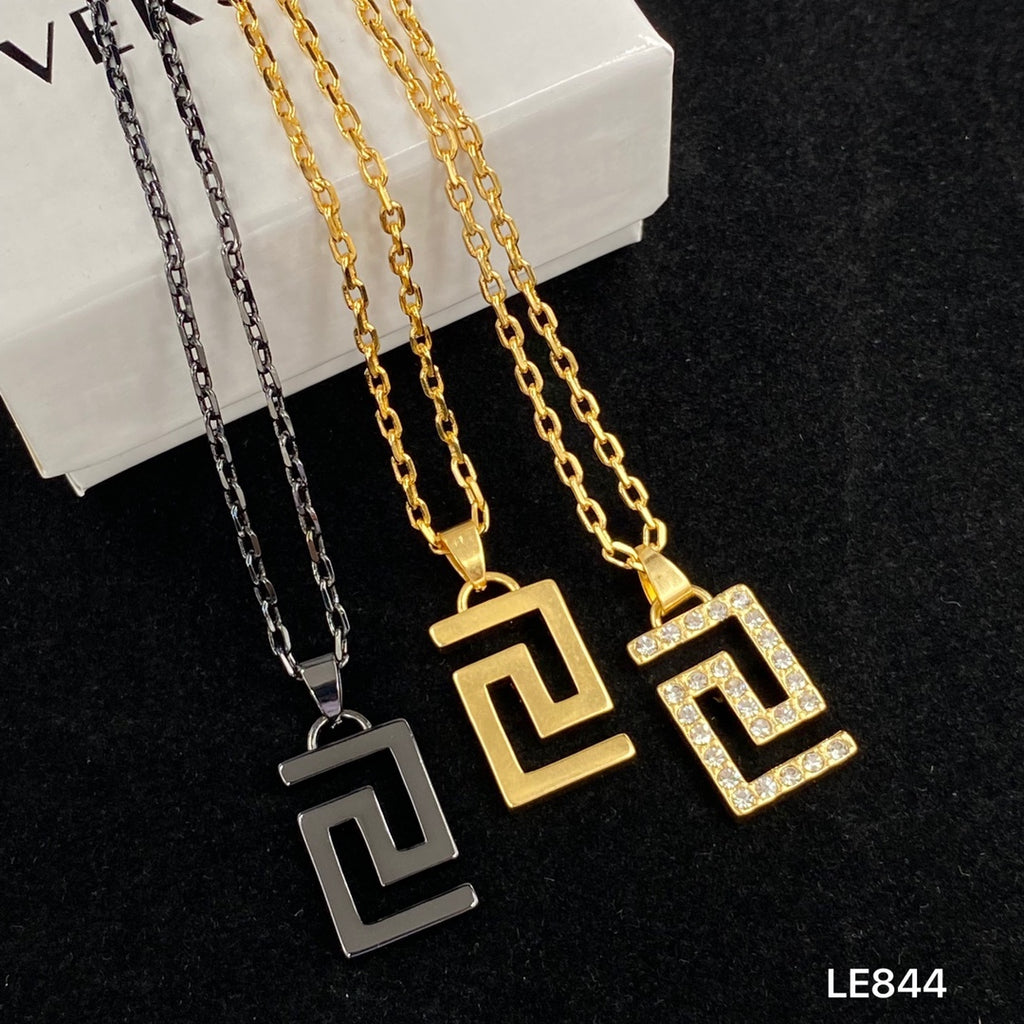 X1R75V67X Popular  Necklace