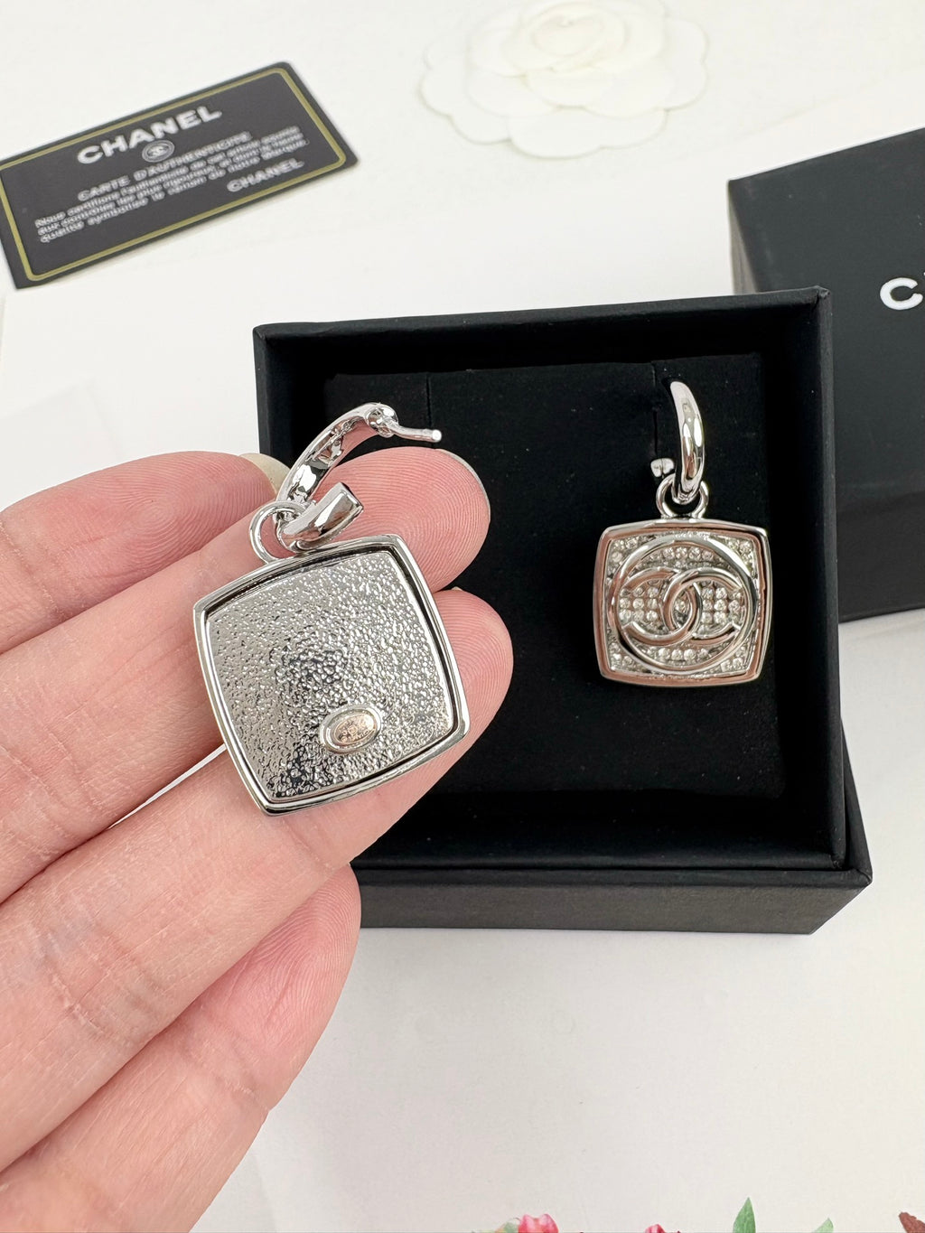 X1Q95C23E Popular Earrings