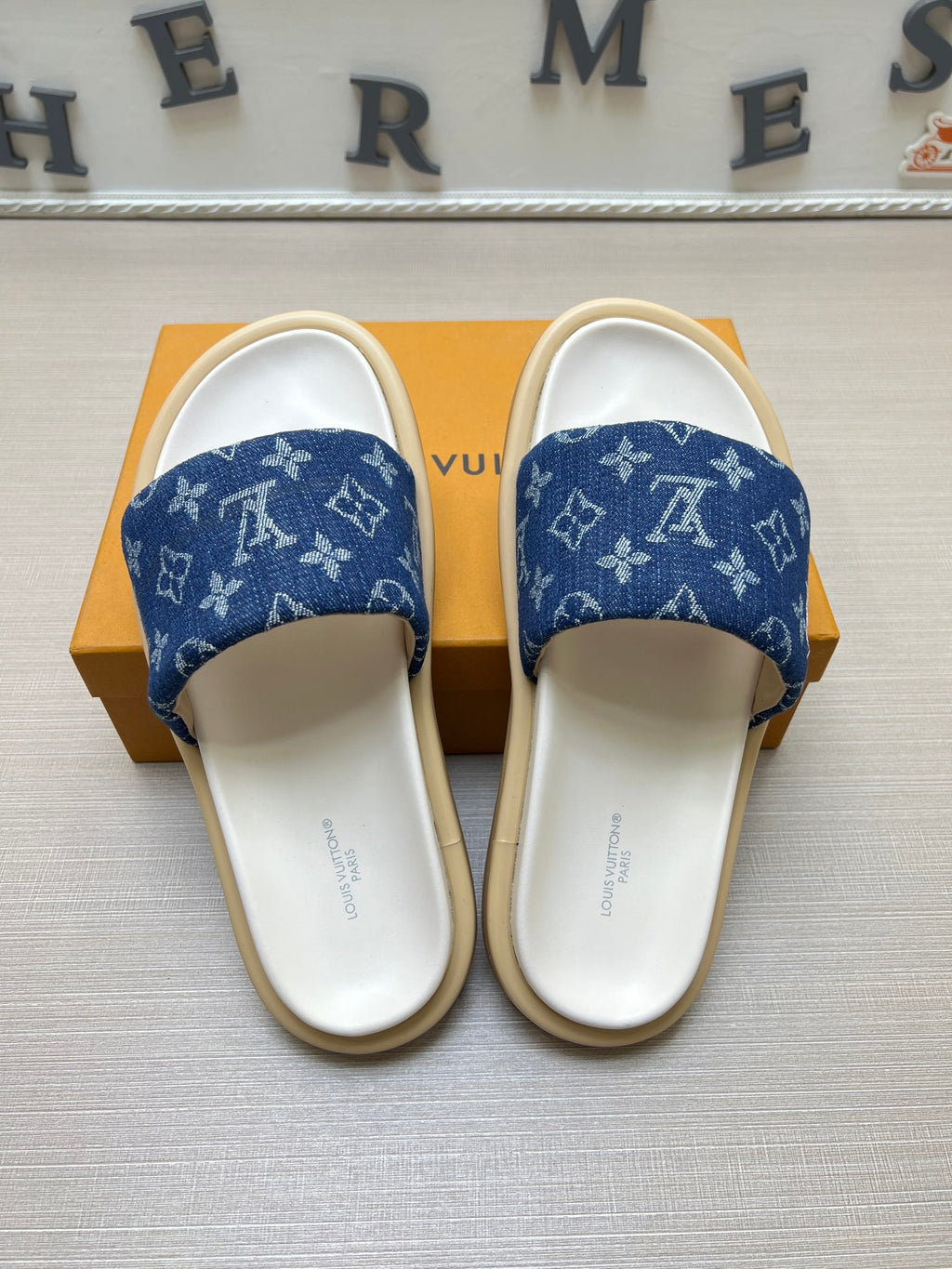 Z5Z35E302 Popular Slippers