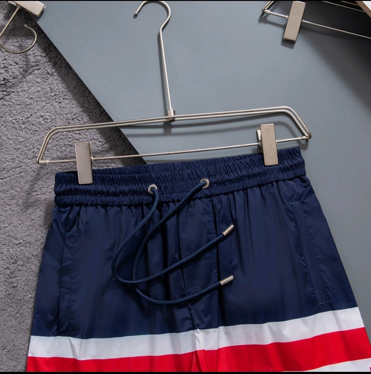 U1N36A28 Popular shorts