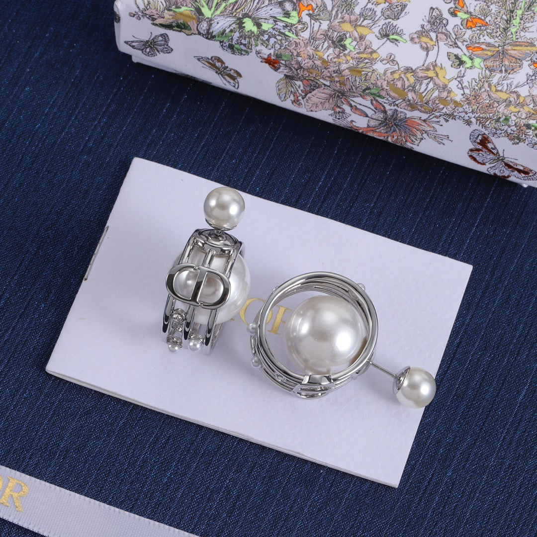 X1Z54D420E Popular Earrings