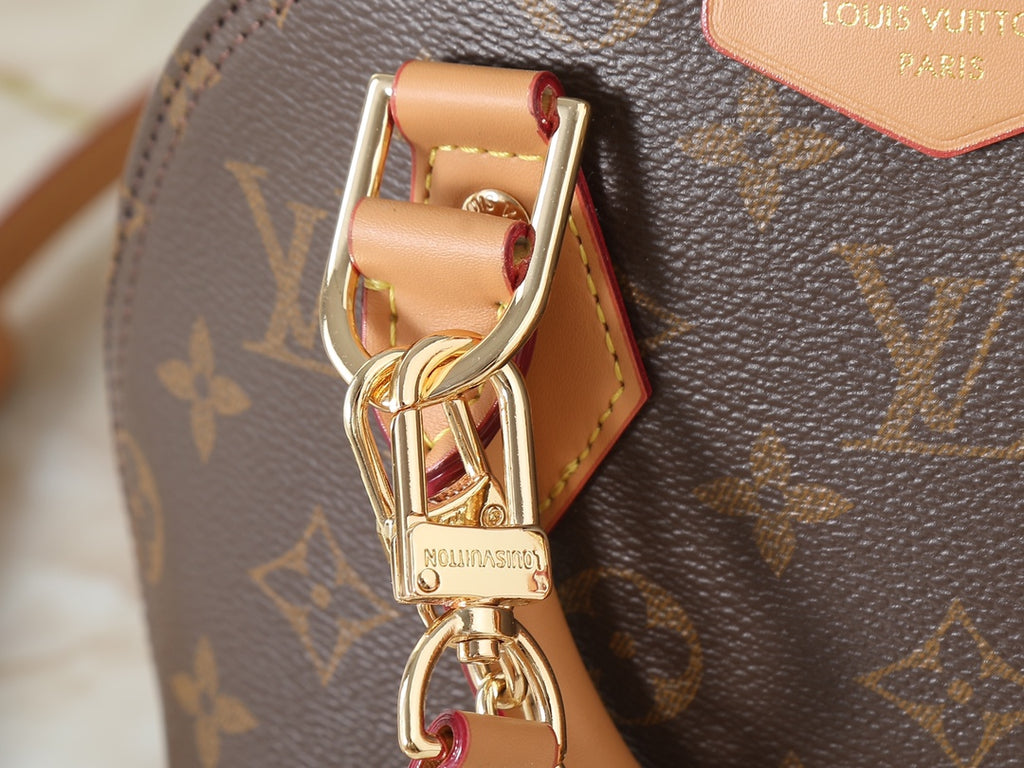 B1P46E88 Popular leather bag