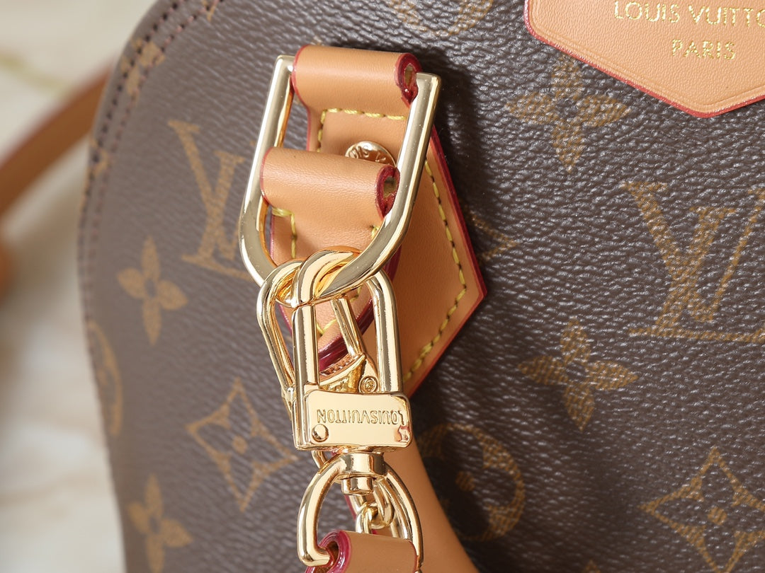 B1P46E88 Popular leather bag