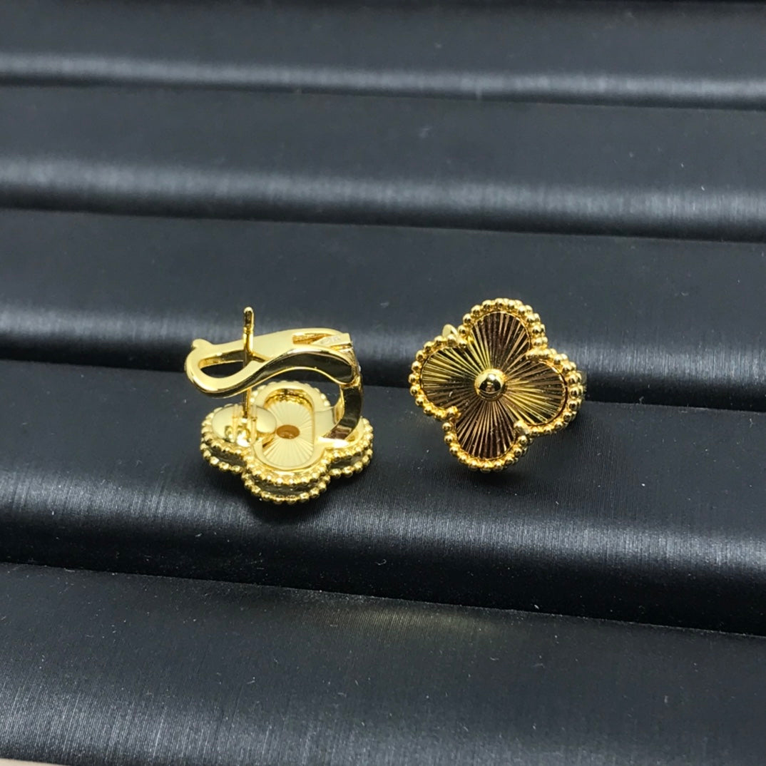 X5X63VA196E Popular  Earrings