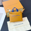 A1Z105E4 Popular bag 's charms accessories