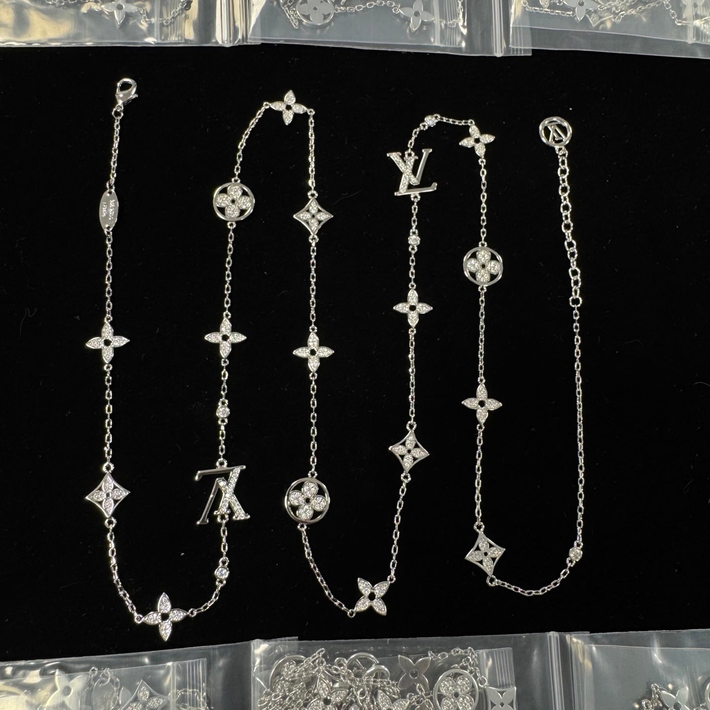 X1Q85E56X Popular Necklace
