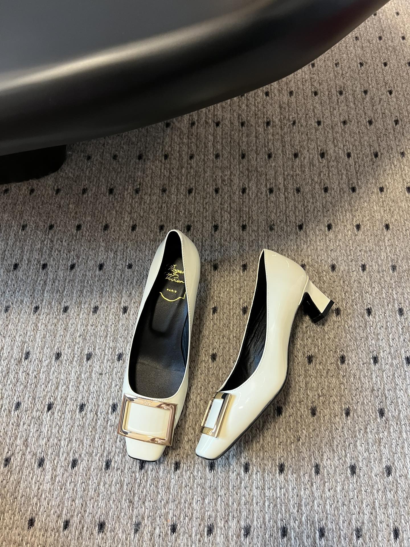 Z1ZA249 Popular High heels