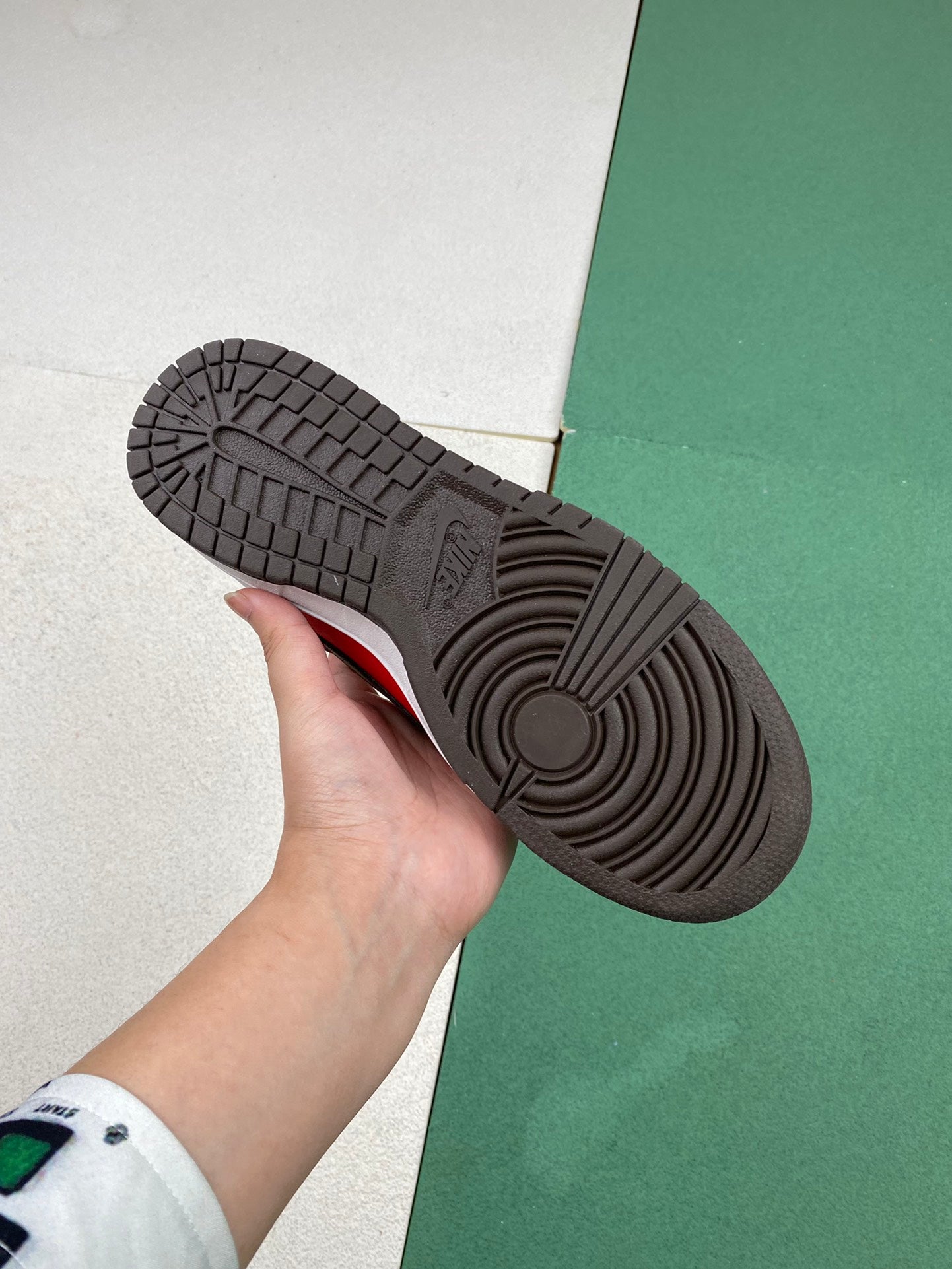 Z4Z35A40 Popular shoes (No box)