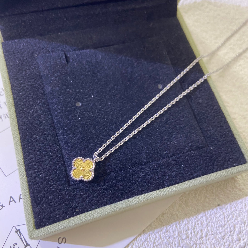 X5Q85VA271X Popular Necklaces. Bracelets. Earrings
