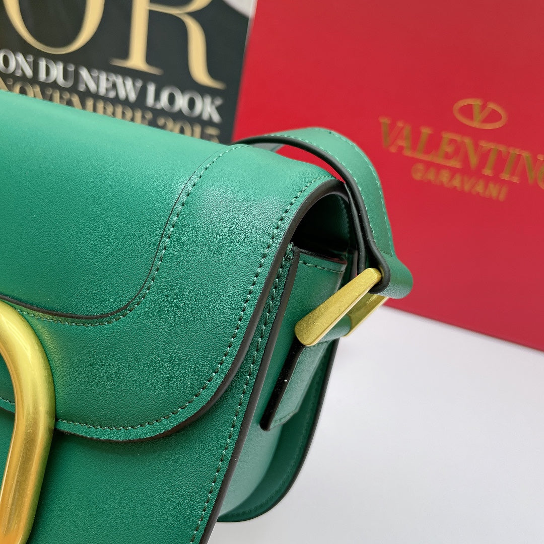 B5X111VL45 Popular  leather bag 