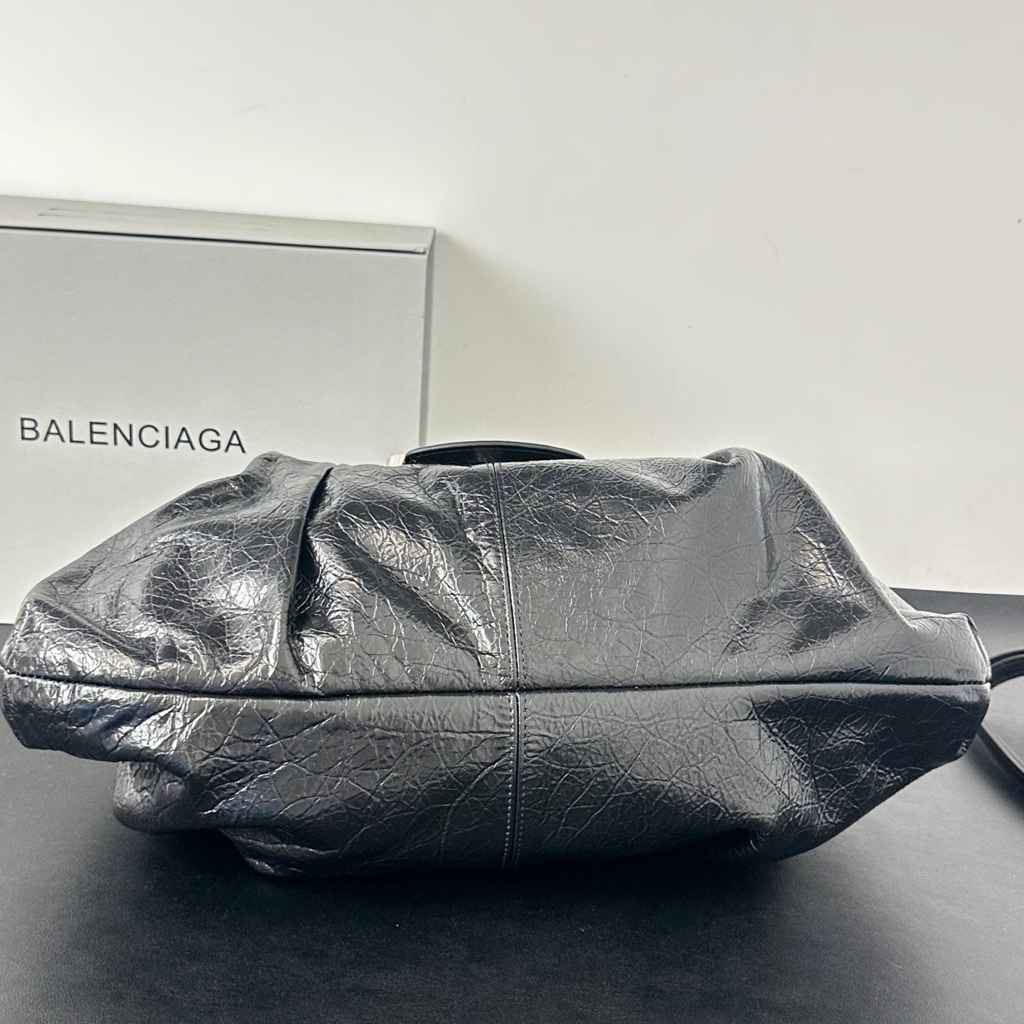 B1P36J120 Popular leather bag