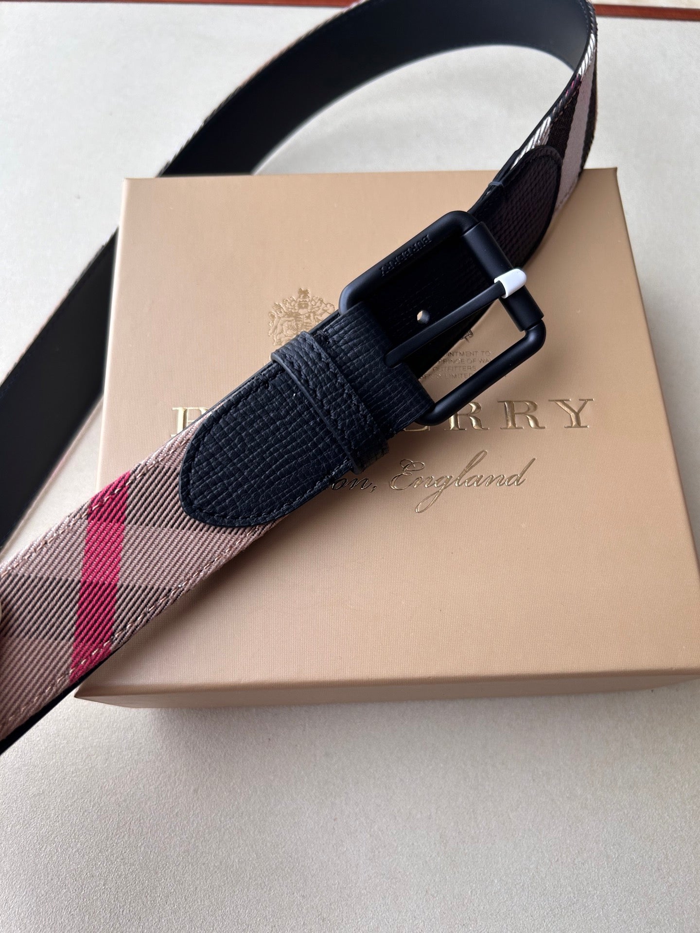 P1Q115R8 Popular High quality belt With full package