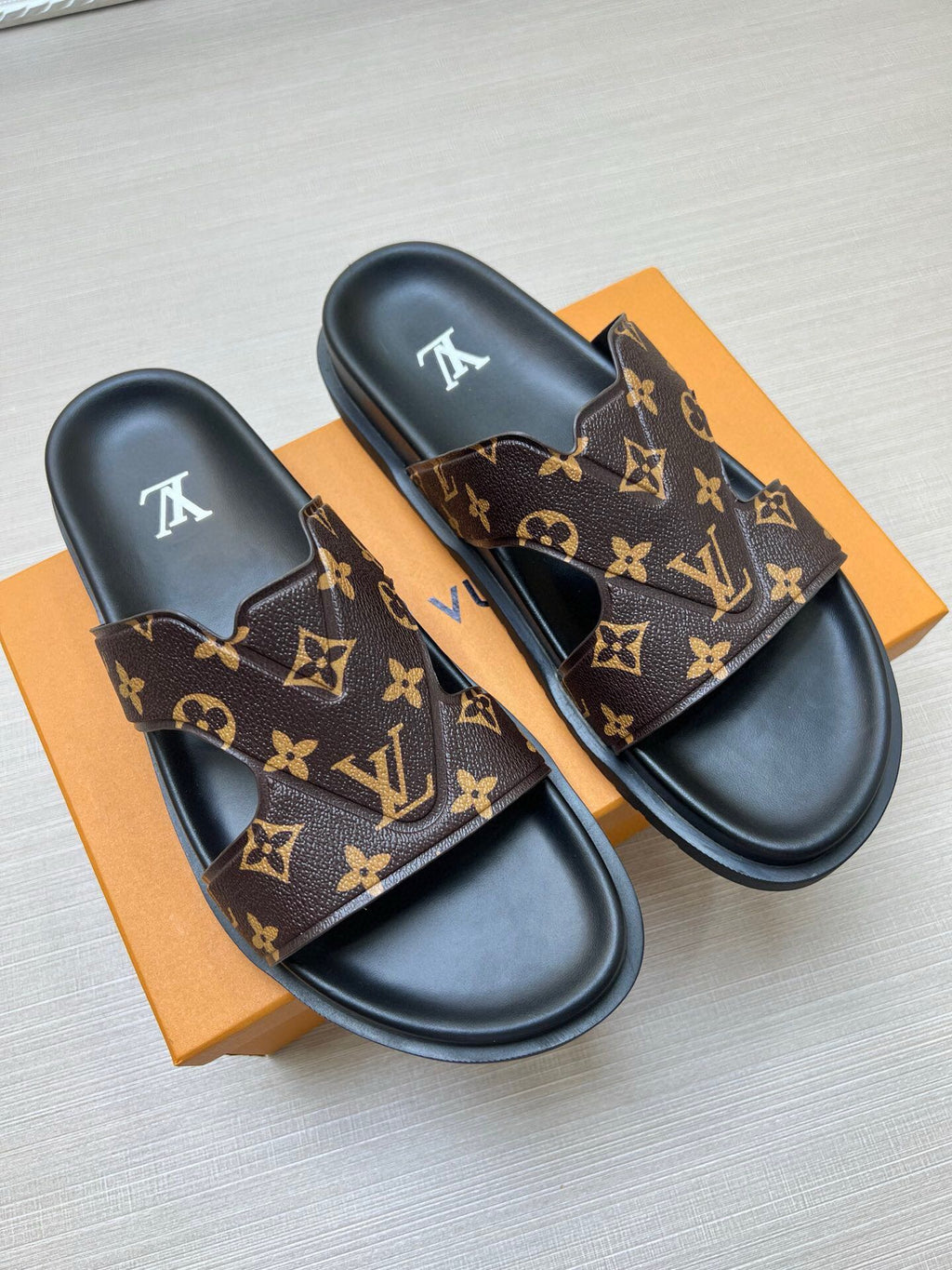 Z5LE228 Popular Slippers