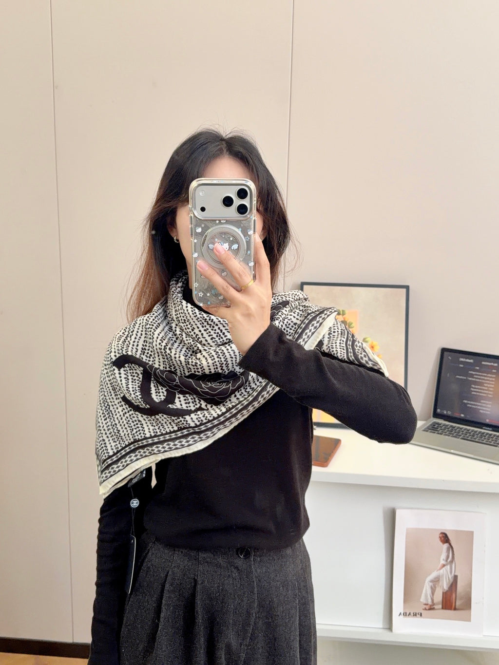 W1N36C28 Popular Silk Scarve