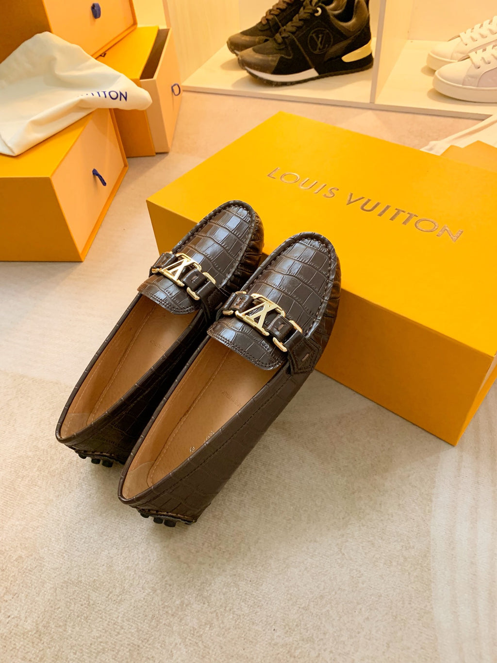 Z2Q95E98 Popular high-quality leather shoes