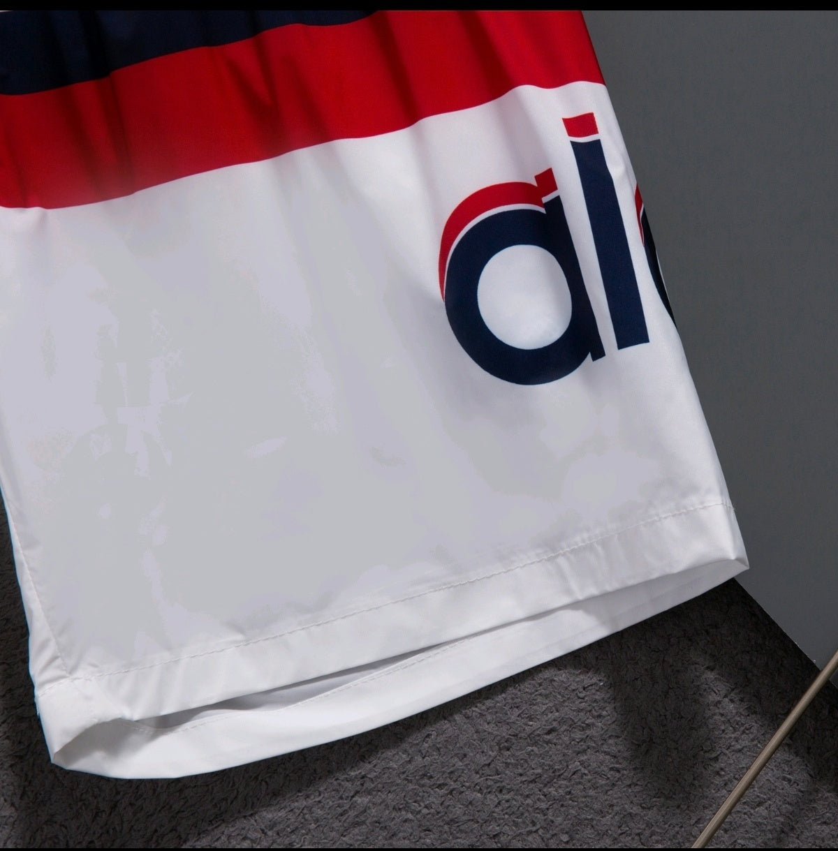 U1N36A27 Popular shorts