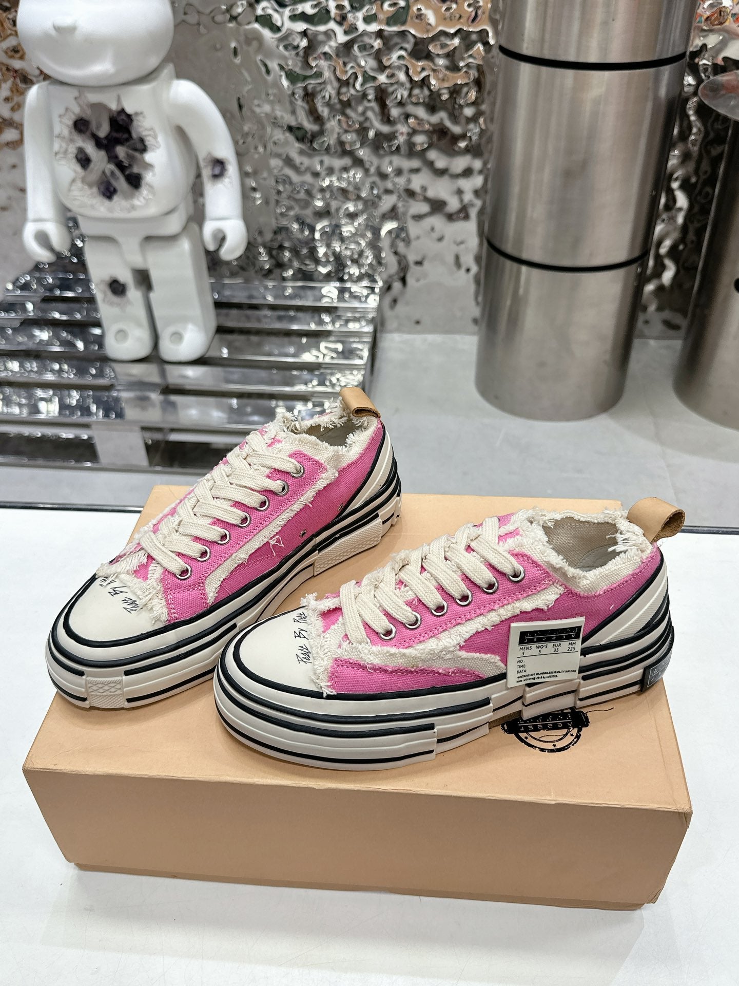 Z2Q105A249 Popular high-quality Shoes