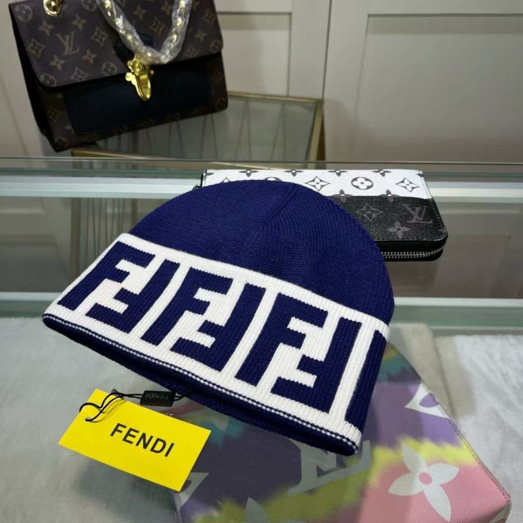 M1R86F79 Popular hats