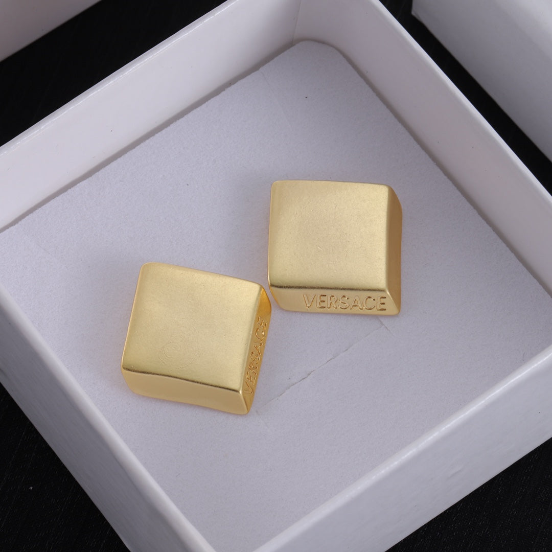 X1Z94V1025E Popular Earrings