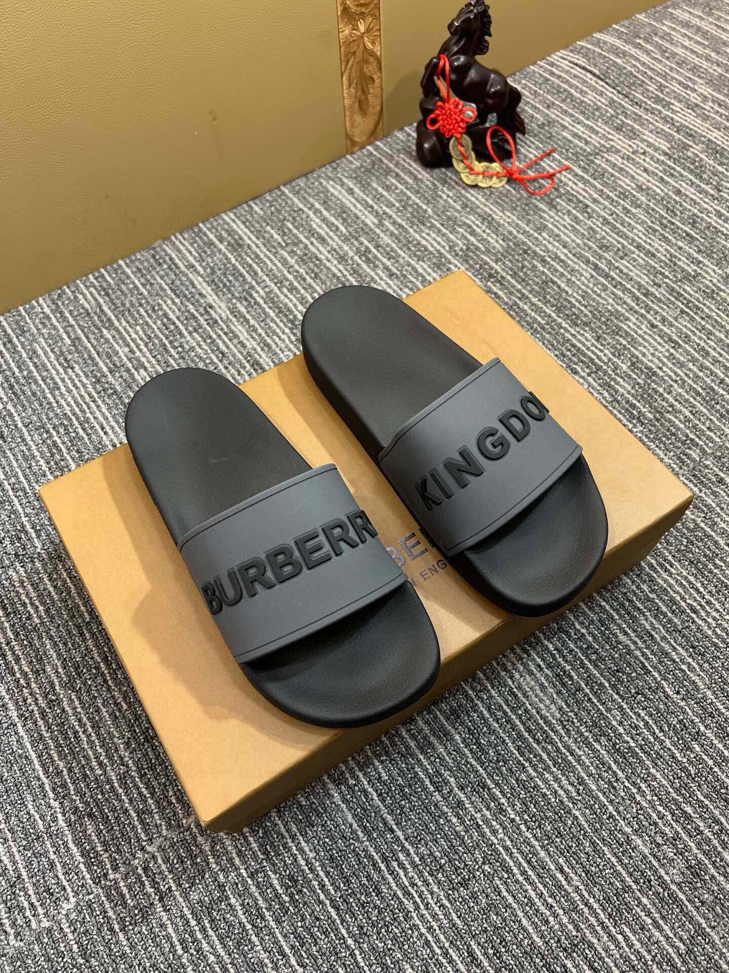 Z5Z35R254 Popular Slippers