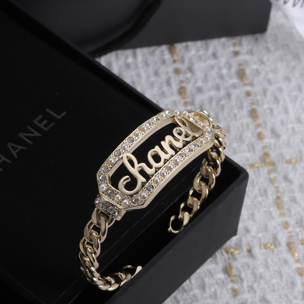 X1Y83C17K  Popular Bracelets