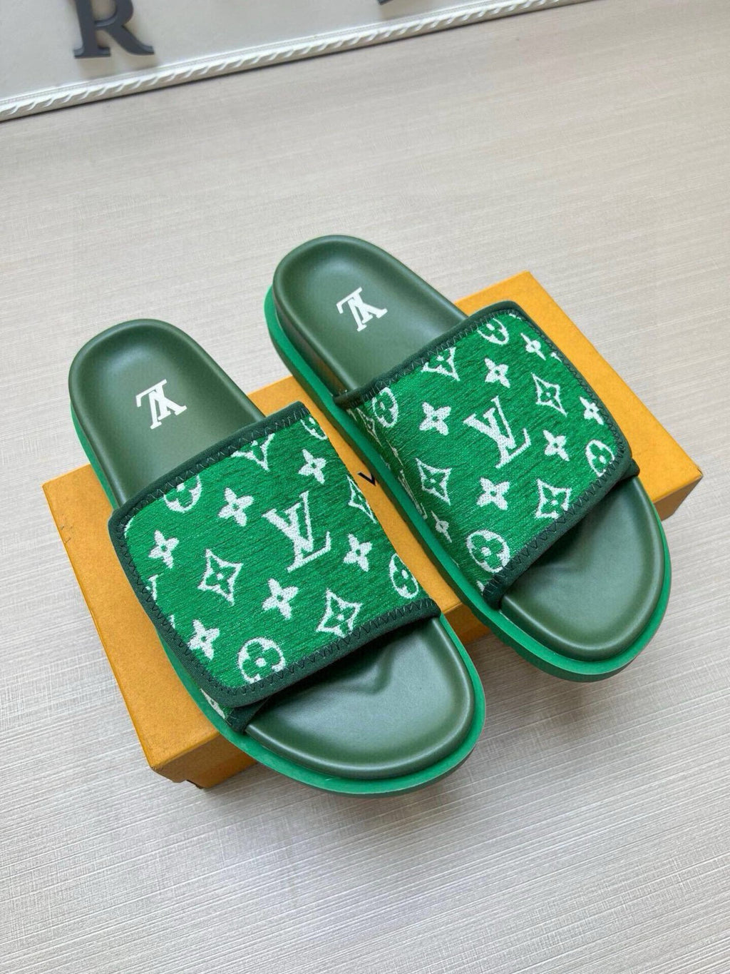 Z5QE4 Popular Slippers