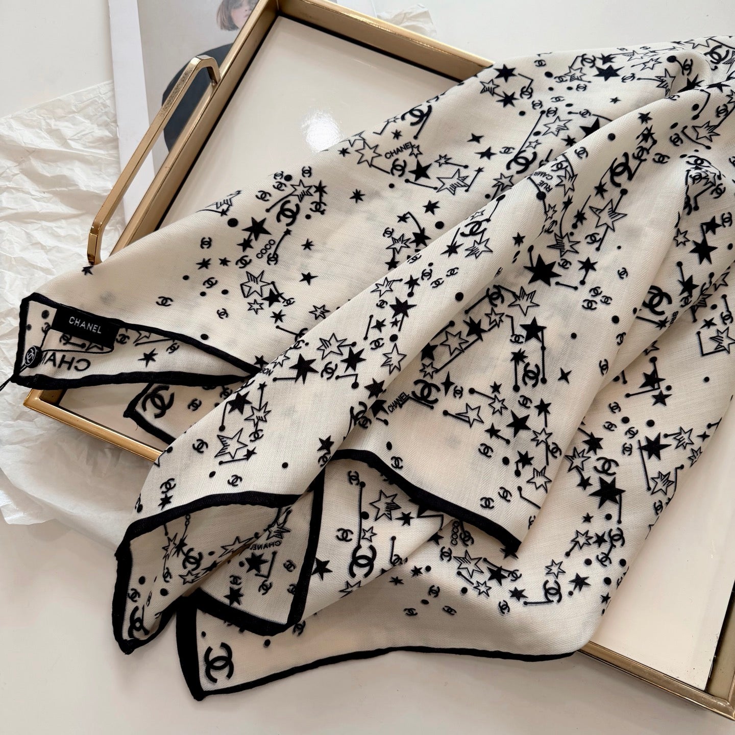 W1N36C33 Popular Silk Scarve