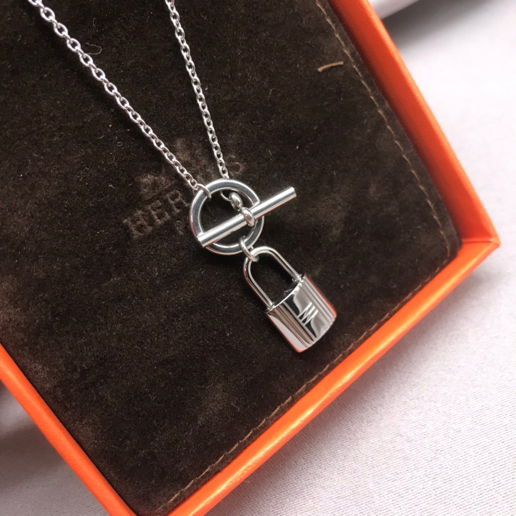 X1Q85H219X Popular Necklace