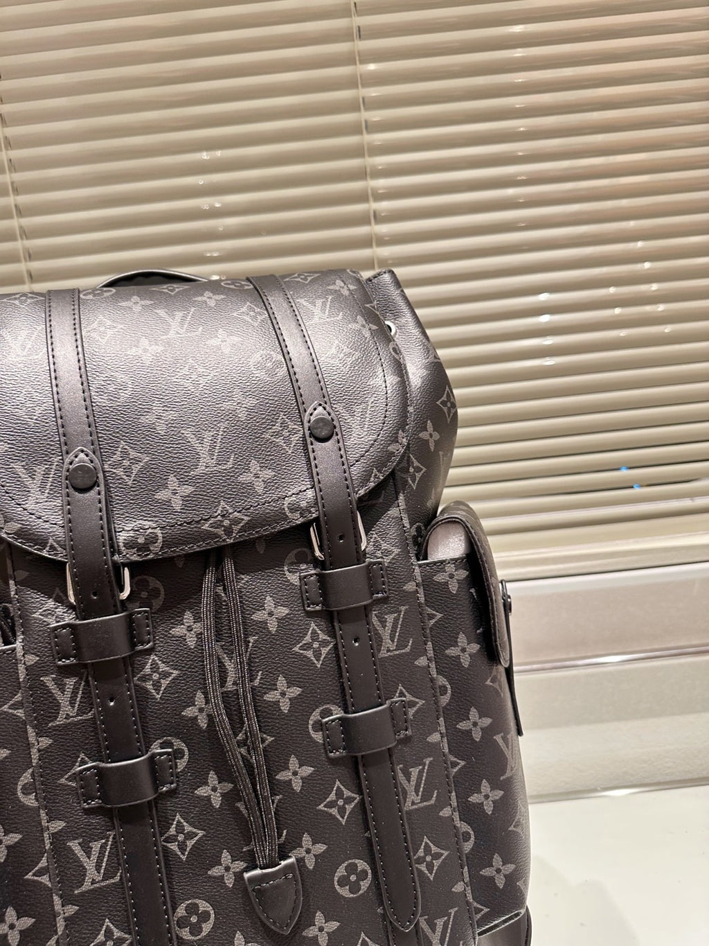 B6X83E57 Popular leather bag 
