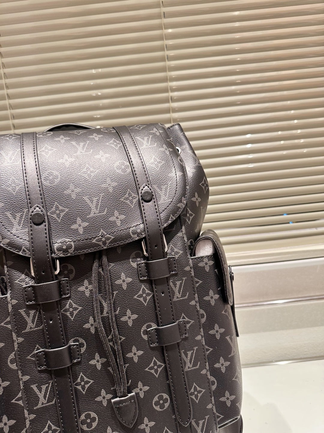 B6X83E57 Popular leather bag 