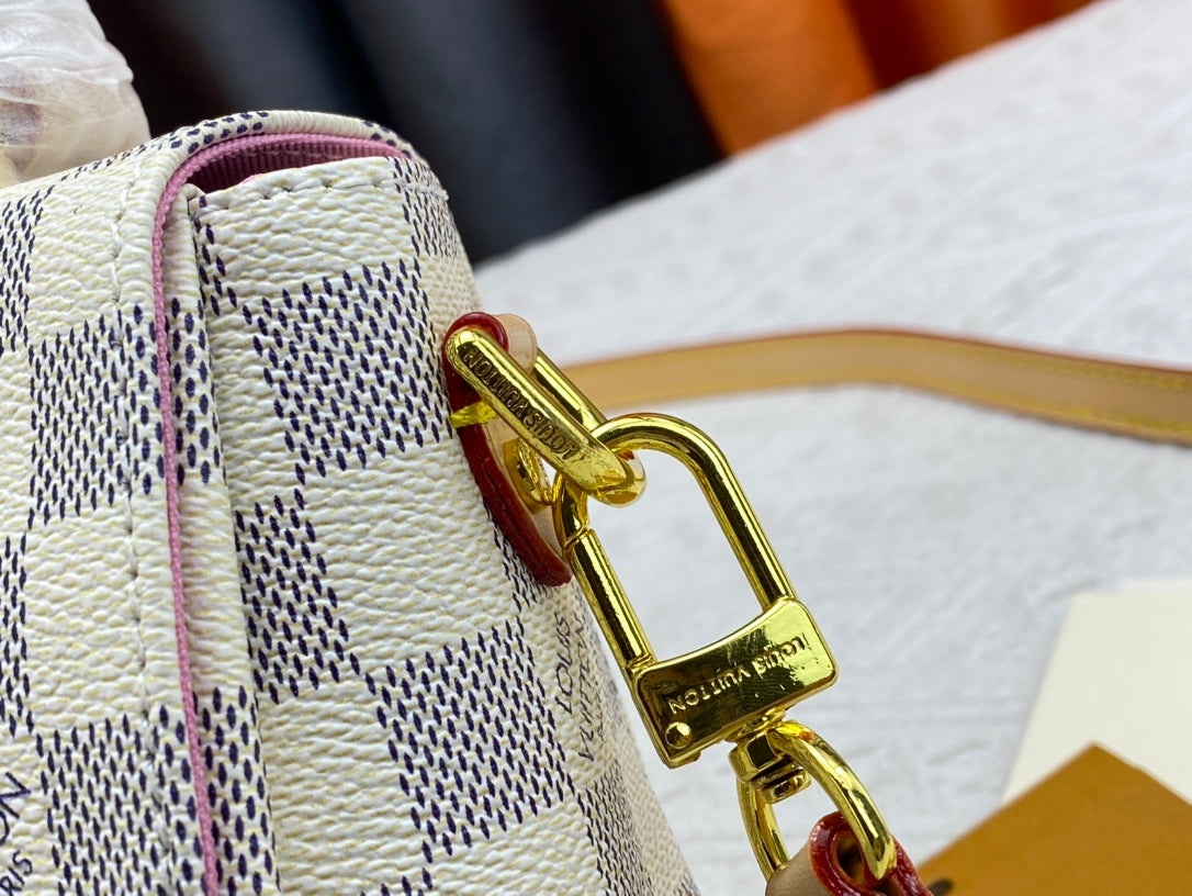 B1W15E2 Popular leather Bags
