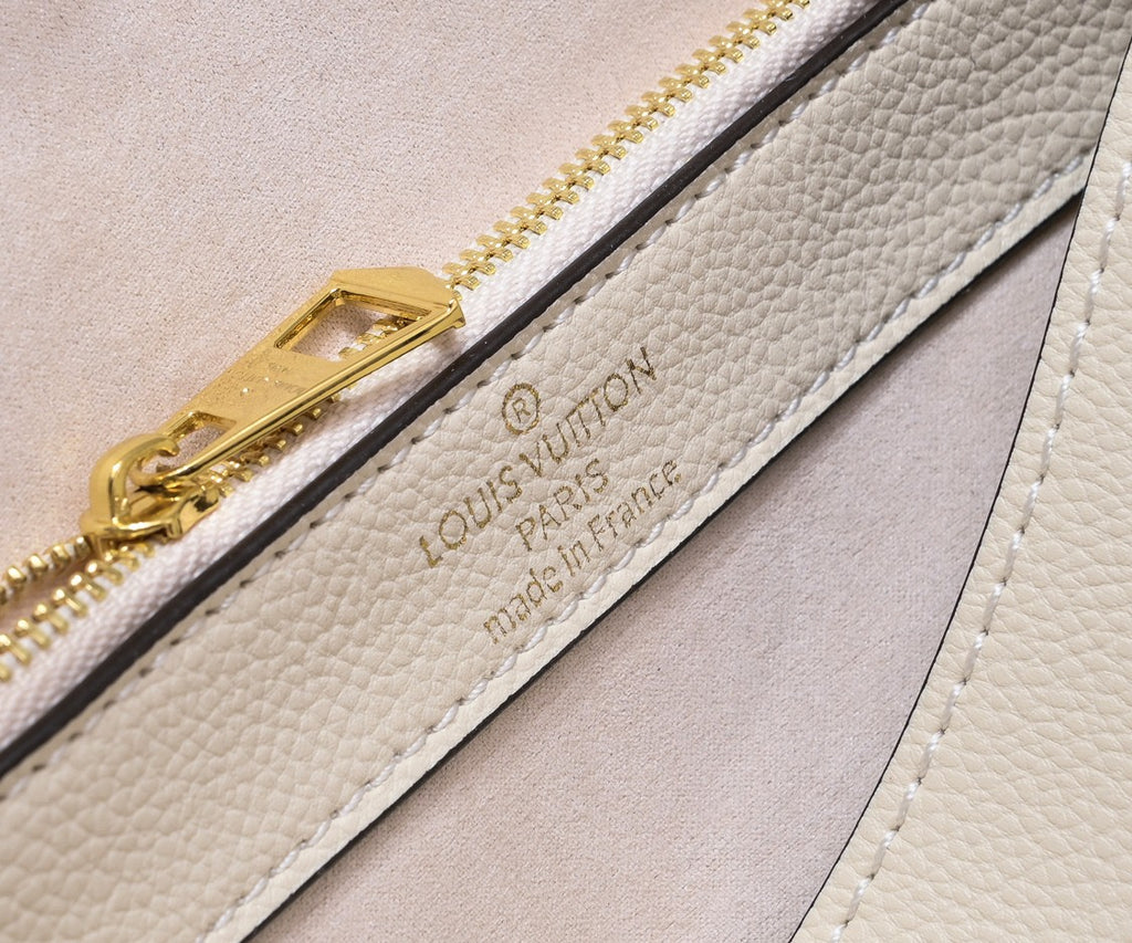 B1P36E40 Popular leather bag