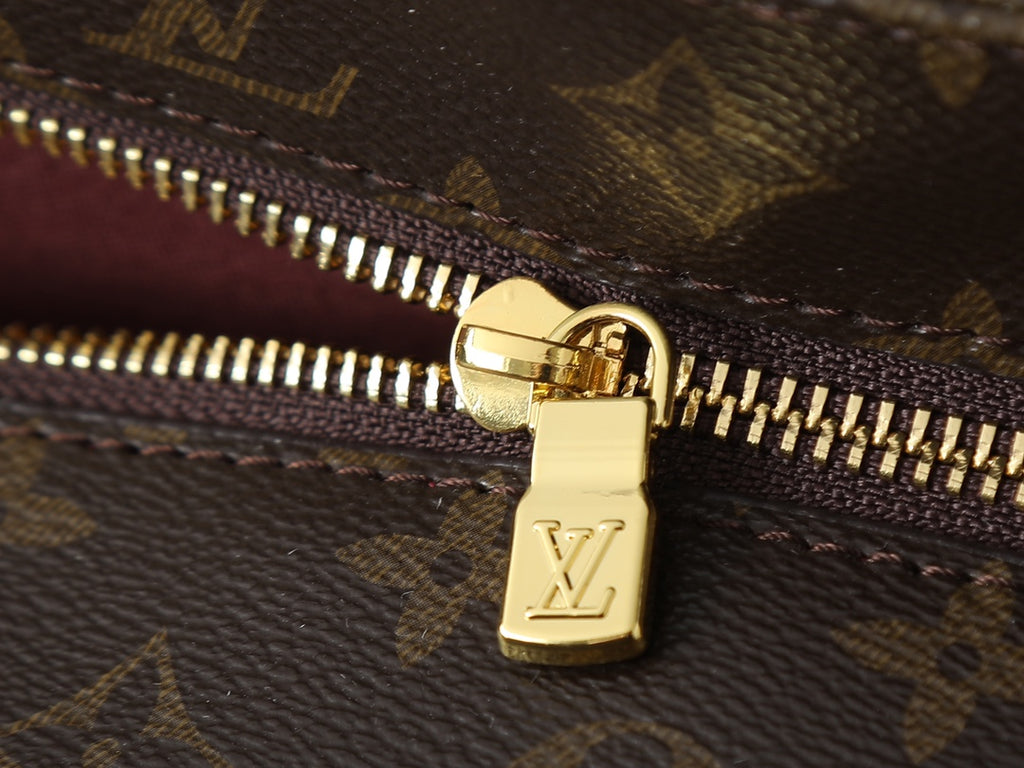 B1P46E174 Popular leather bag