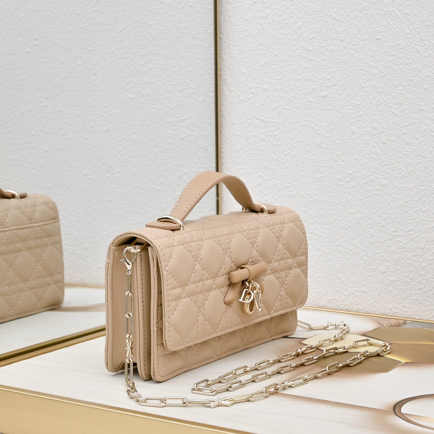 B1N36D26 Popular leather bag